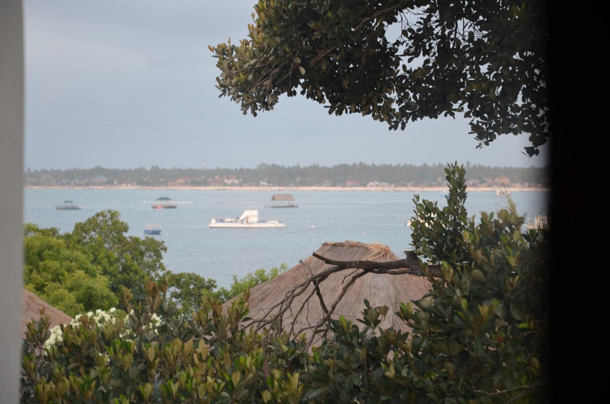 Tamarind Beach Bungalow Hotel Nusa Lembongan  Bagian luar foto